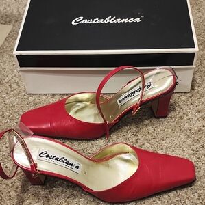 Costablanca red block heels size 8 1/2 M